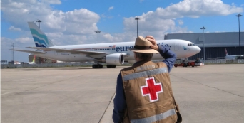 Task Force Operação Embondeiro, 1.º voo ajuda humanitária, Figo Maduro, 24.03