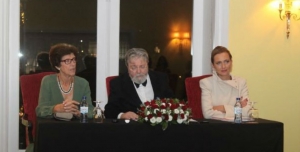 Cruz Vermelha de Vila Nova de Gaia promove jantar de angariação de fundos